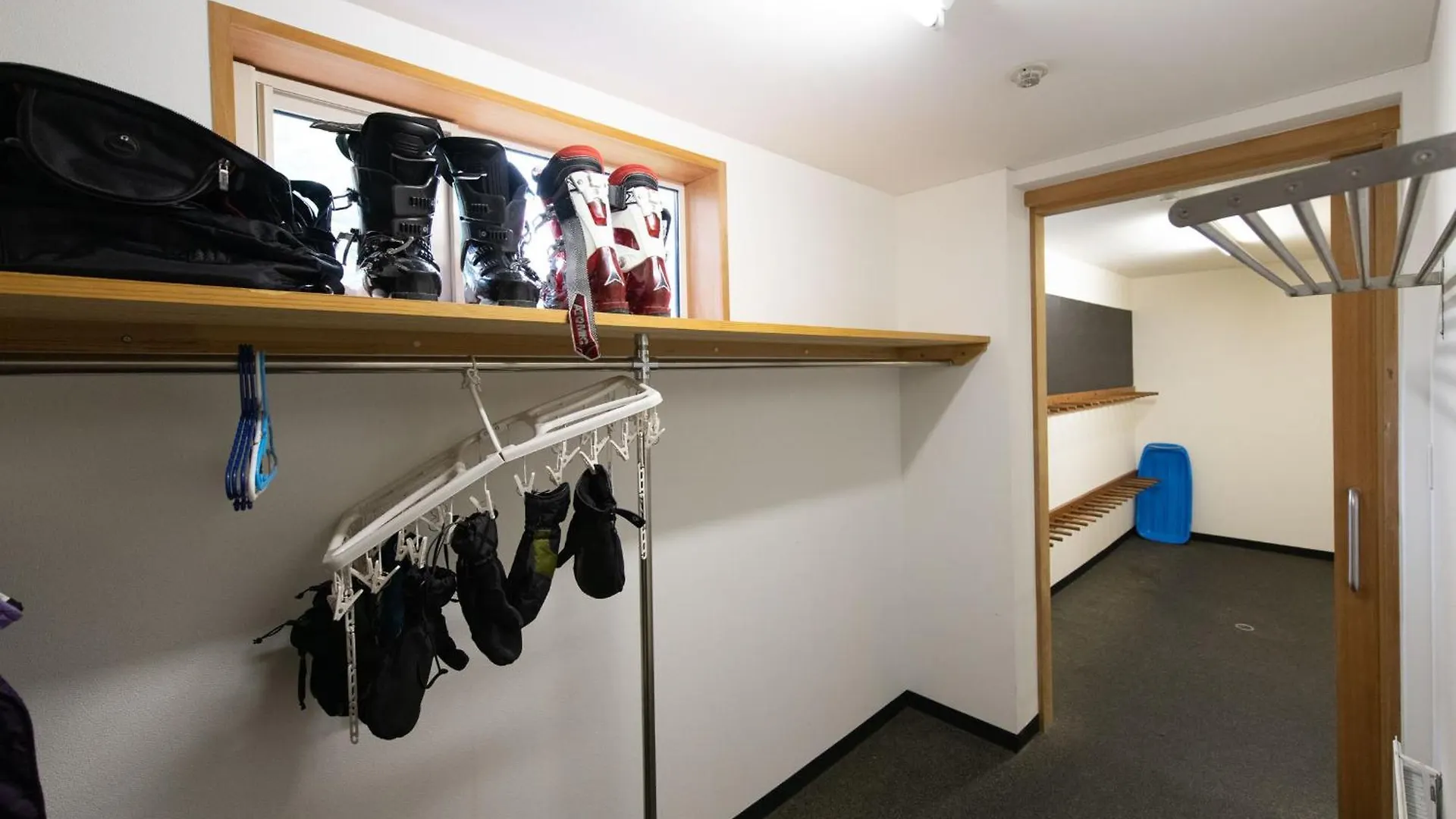 Shinsetsu Apartment Kutchan 0*,  Japan